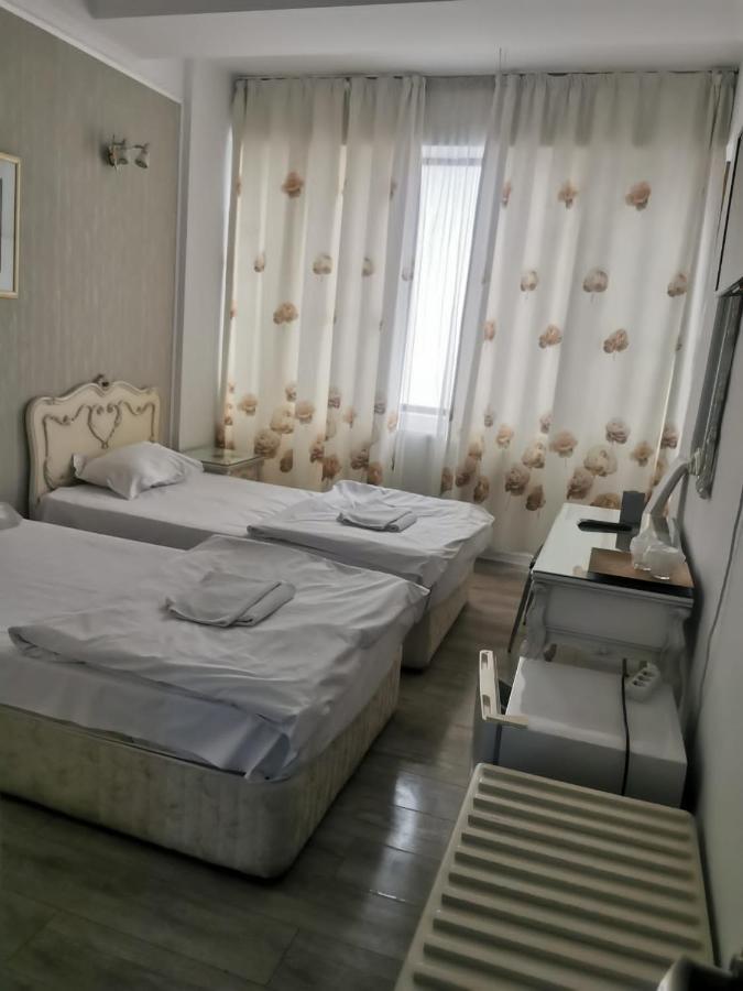 Nevis Fundeni Hotel บูคาเรสต์ ภายนอก รูปภาพ