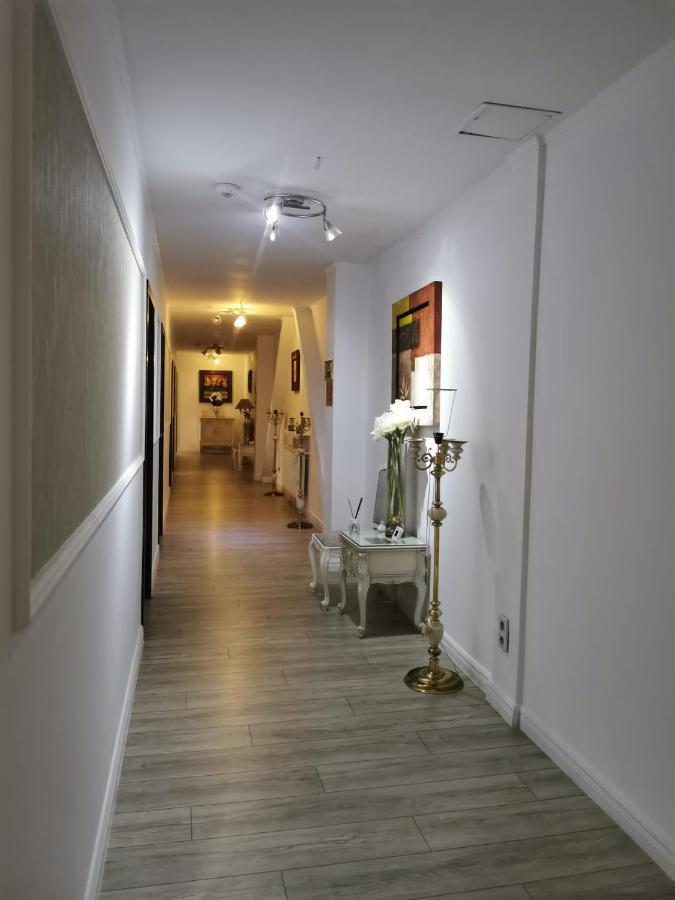 Nevis Fundeni Hotel บูคาเรสต์ ภายนอก รูปภาพ